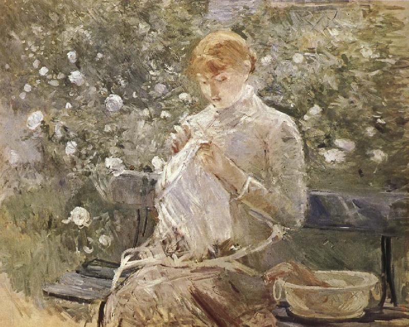  The Woman sewing at the courtyard